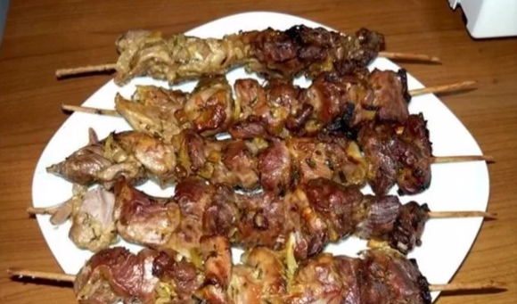 Приготовление шашлыка в стеклянной банке без углей