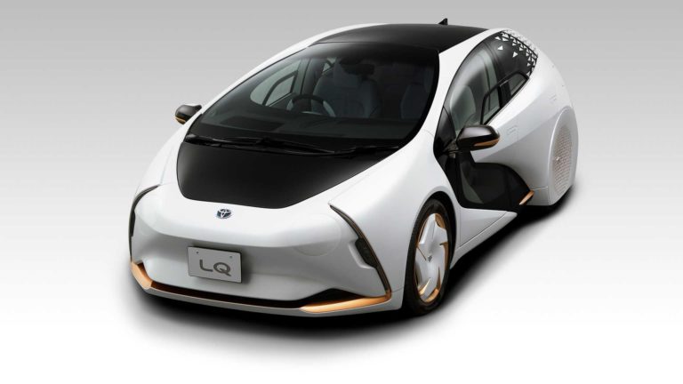 Лучшие новости об электромобилях Toyota, представленных для Америки и Европы.