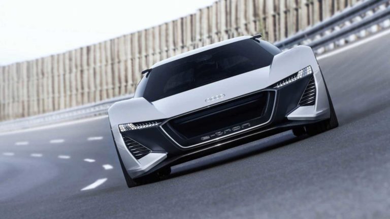 Лучшие новости о электромобилях от Audi