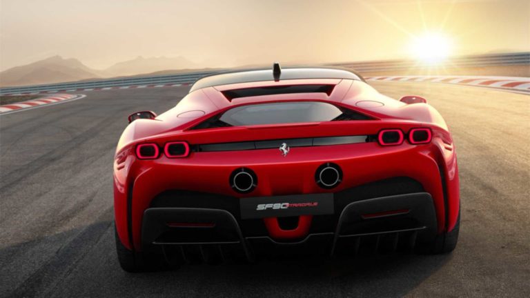 Лучшие новости о выпуске двух новых электрических кроссовера Ferrari.