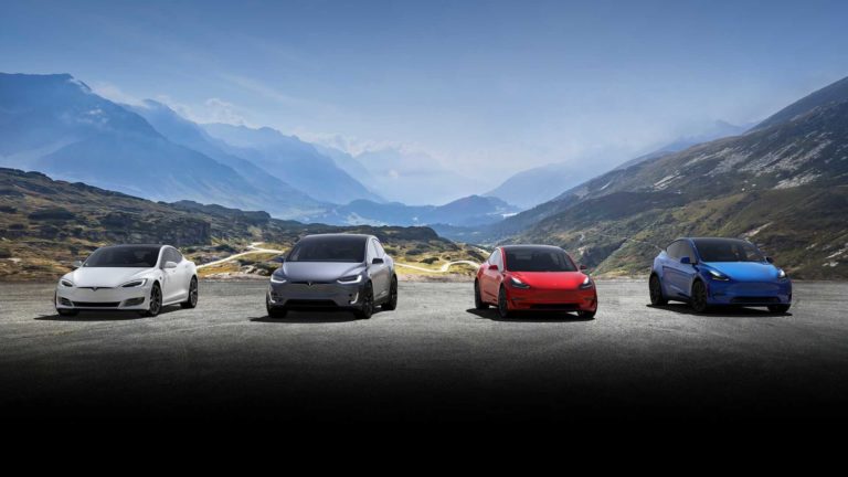Лучшие новости о возможности купить за биткоины автомобиль Tesla 