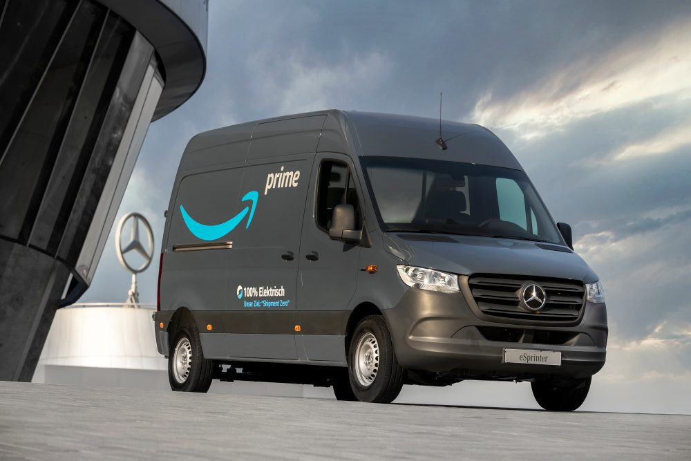 Лучшие новости о 1800 электромобилях заказанных компанией Amazon у Mercedes-Benz