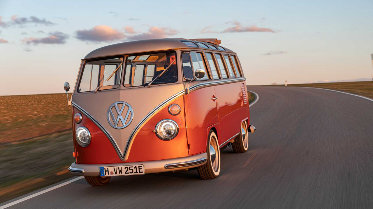 Лучшие новости об электрифицированной версии классического автомобиля VW e-Bulli.