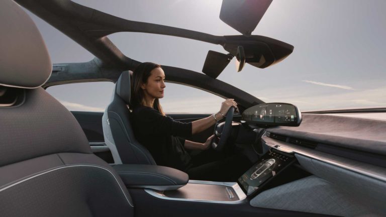Лучшие новости о технологии Dolby Atmos в автомобиле Lucid Air