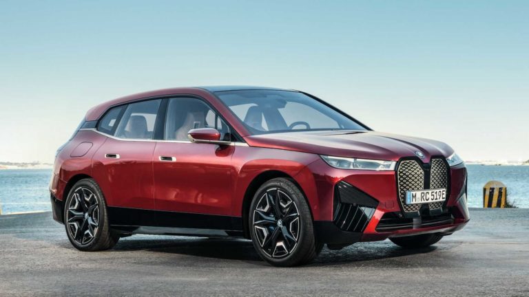 Лучшие новости о кроссовере BMW iX M60