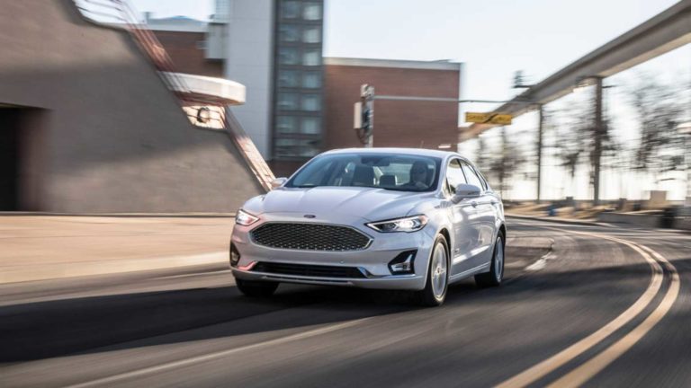 Лучшие новости о прекращении производства седанов Ford 