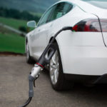 Лучшие новости: в судебном порядке была признана вина Tesla в ограничении скорости зарядки