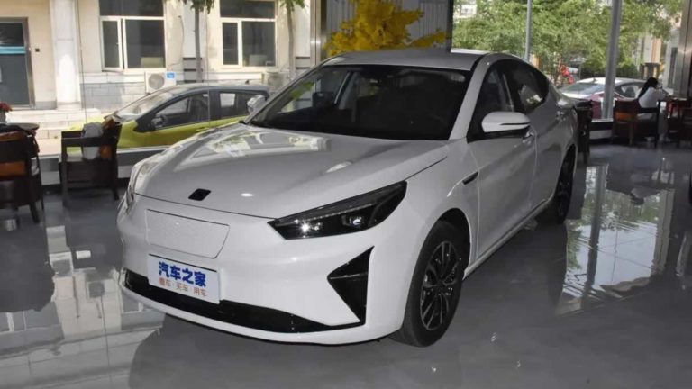 Лучшие новости о модернизации электроседана JAC 