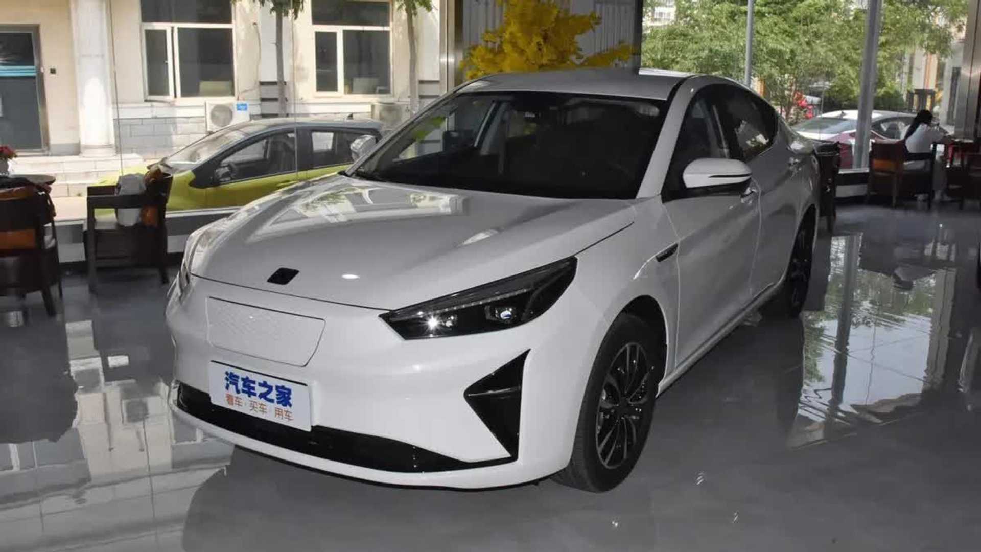 Лучшие новости о модернизации электроседана JAC 