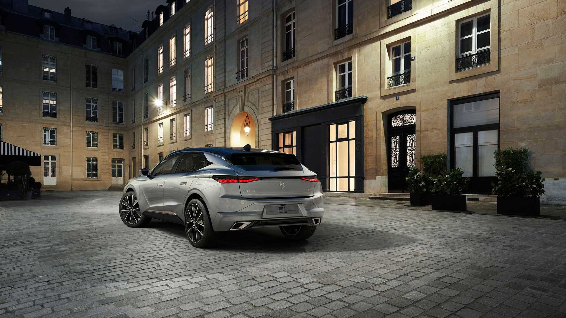 Французский хетчбек DS 4