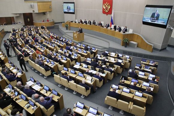 В Госдуме планируют обсудить реализацию закона о "приземлении" ИТ-гигантов