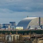 Уровень радиации на ЧАЭС временно подскочил в 20 раз из-за поднятой бронетехникой пыли