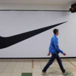Магазины Nike продолжили работу в России после заявления об уходе из страны