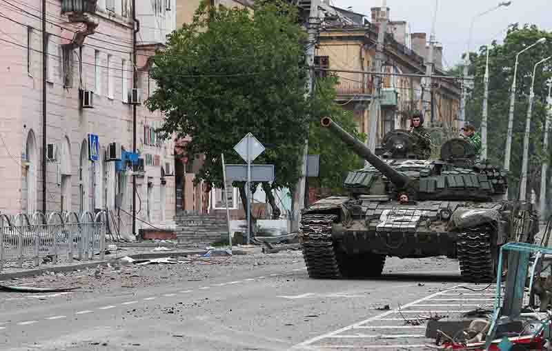 Санкции Киева против Путина и смертный приговор наемникам в ДНР. События вокруг Украины