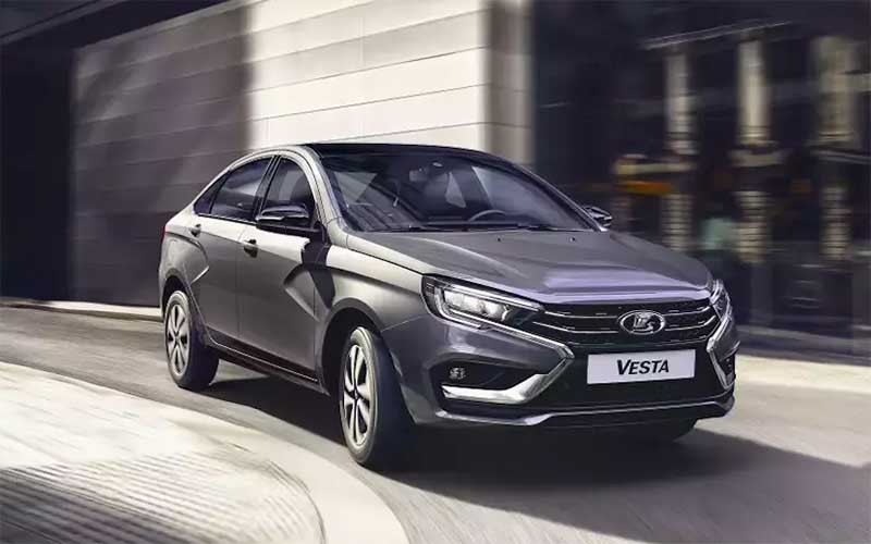 Дилеры начали продавать новую Lada Vesta без разрешения АвтоВАЗа