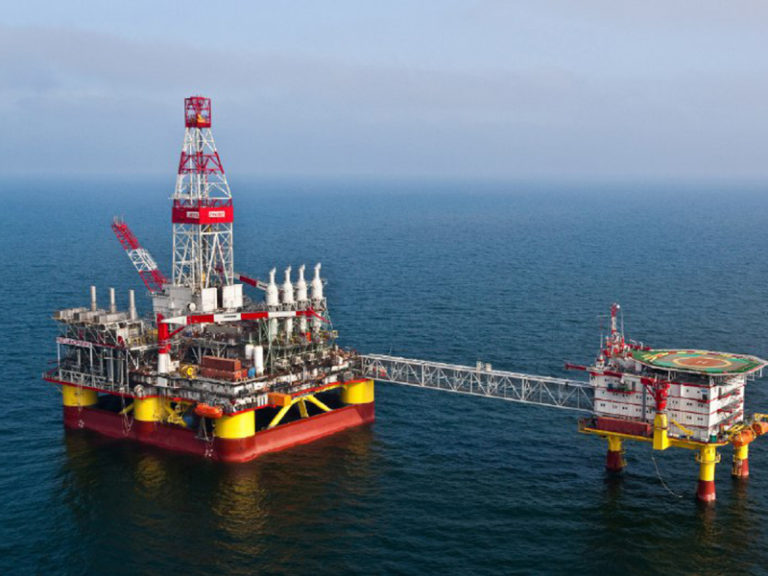 СМИ: Китай объявил своей юрисдикцией российские месторождения газа на шельфе Вьетнама