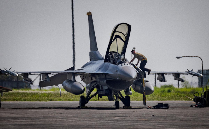 Пентагон исключил применение F-16 Украиной в контрнаступлении