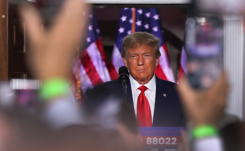 Зеленский заявил, что не верит в способность Трампа остановить