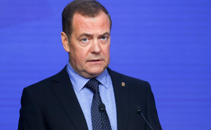 Медведев предложил новый «Хельсинский акт»